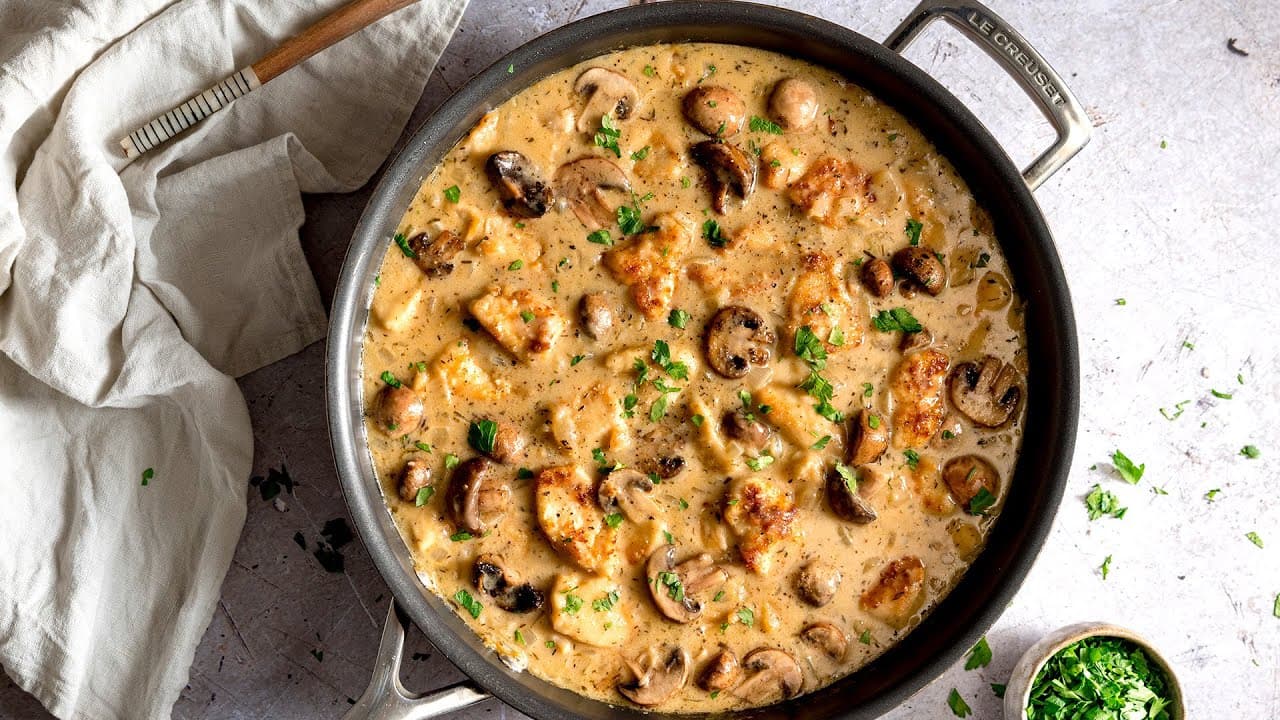 Video thumbnail: Make The PERFECT Creamy Chicken Casserole in Just One Pan!