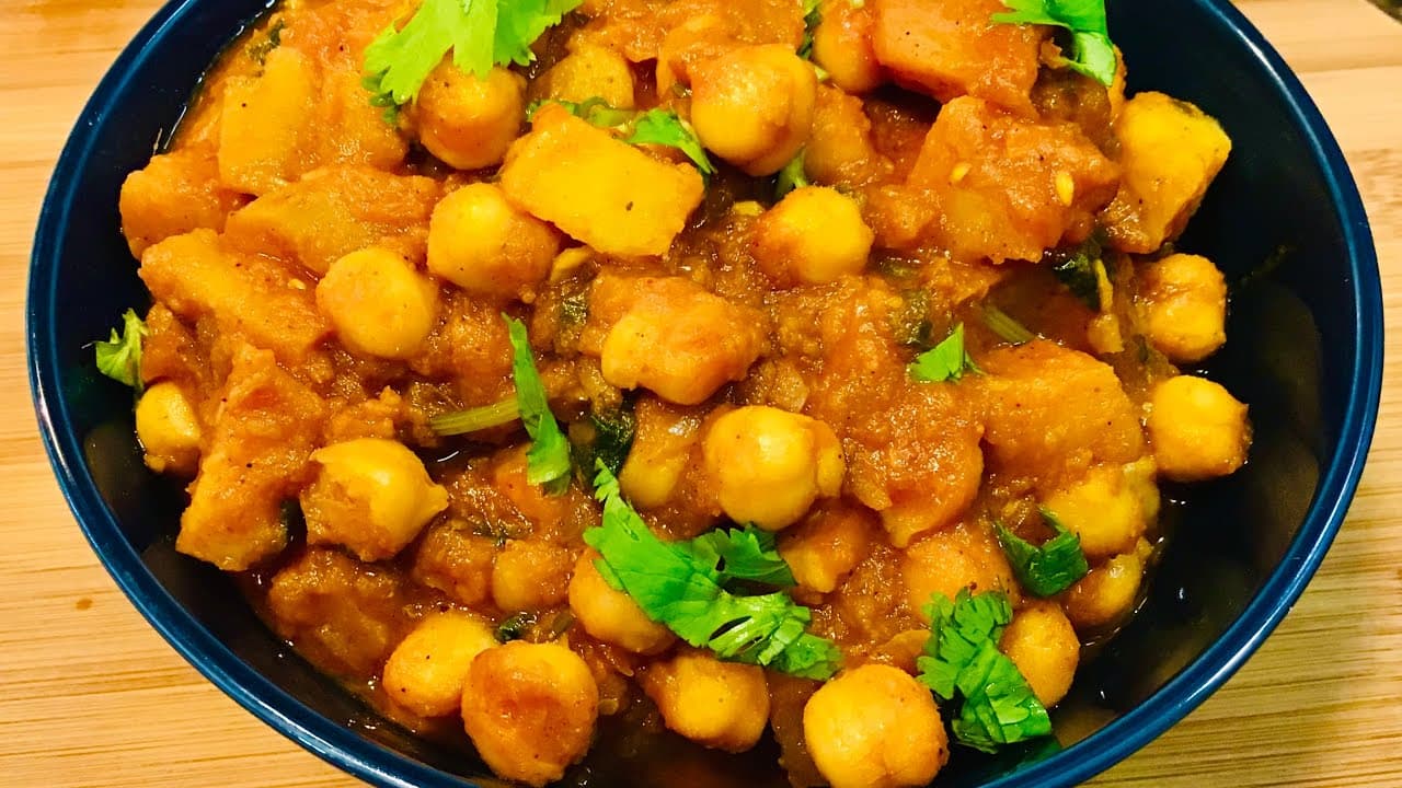Video thumbnail: EASY CHICKPEA CURRY WITH POTATOES (USING CANNED BEANS) | QUICK ALOO CHANA MASALA RECIPE